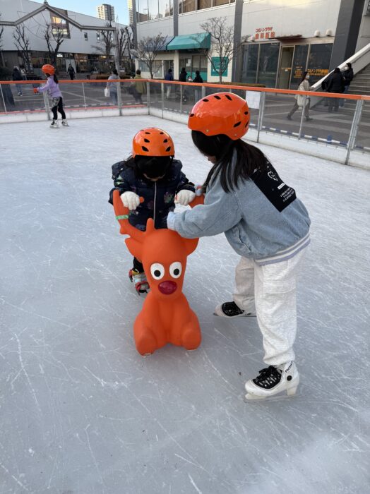 【市川】スケートデビューに最適！！4歳の子供でも楽しめるスケートリンク