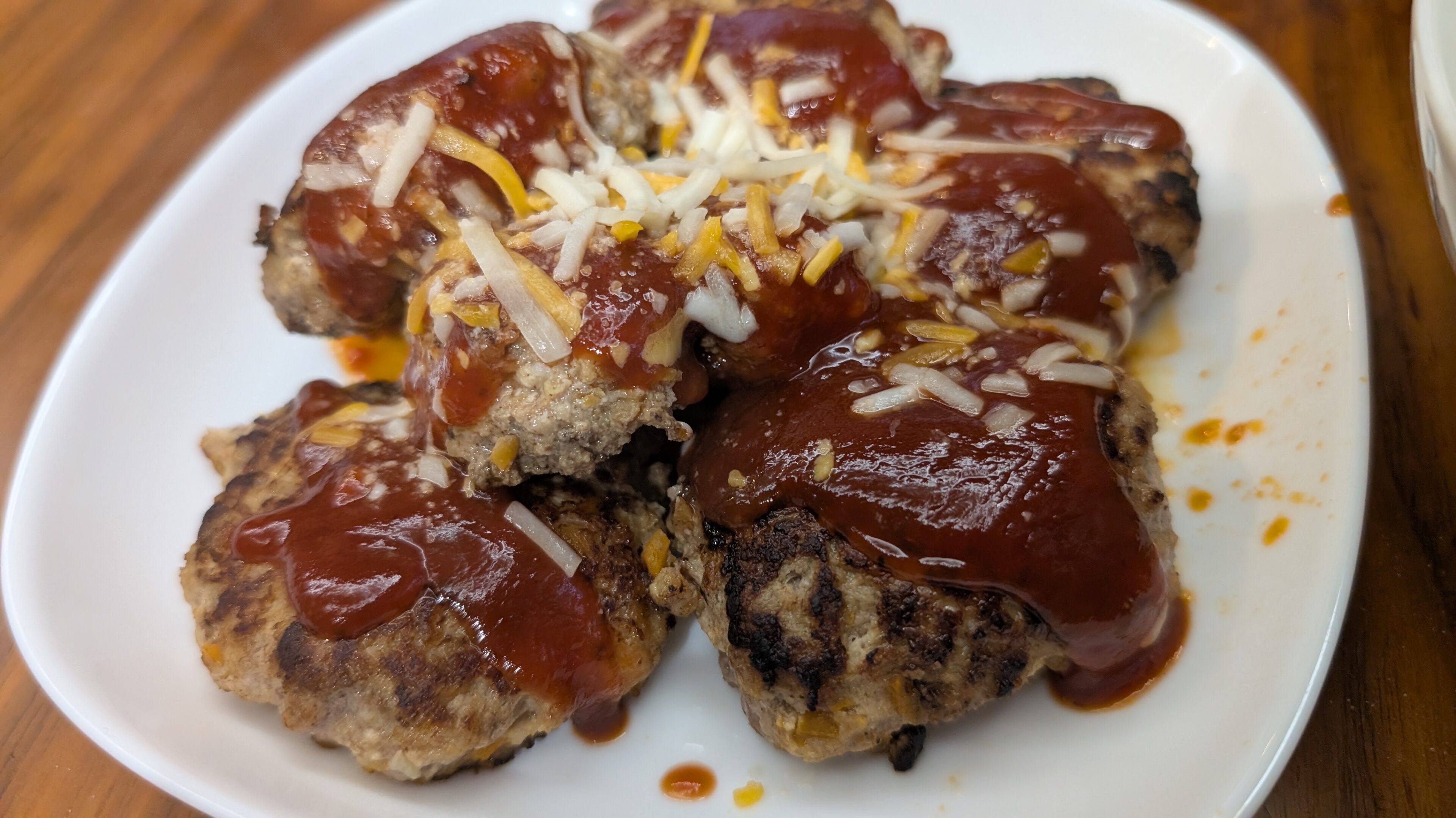 男4兄弟・パパ「また作って!」ひき肉1kgが2kg超えのかさ増しハンバーグレシピ!