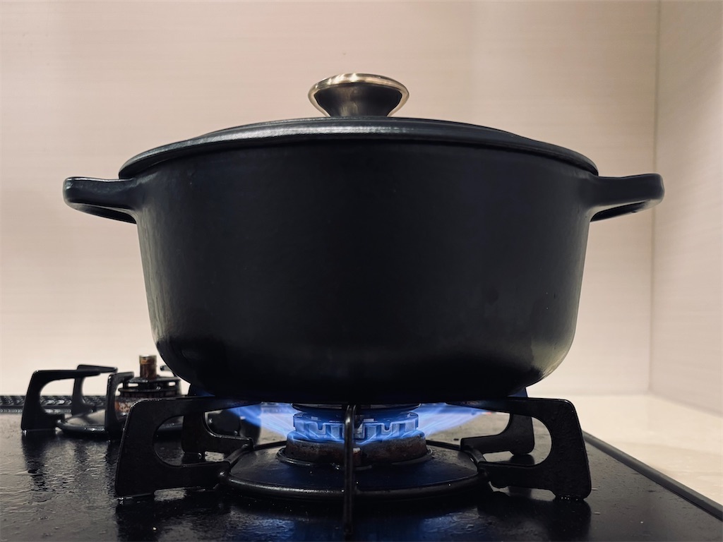 【共働き家庭の新定番】無洗米×鍋炊飯でラクになる！フルタイムワーママが炊飯器をやめた理由