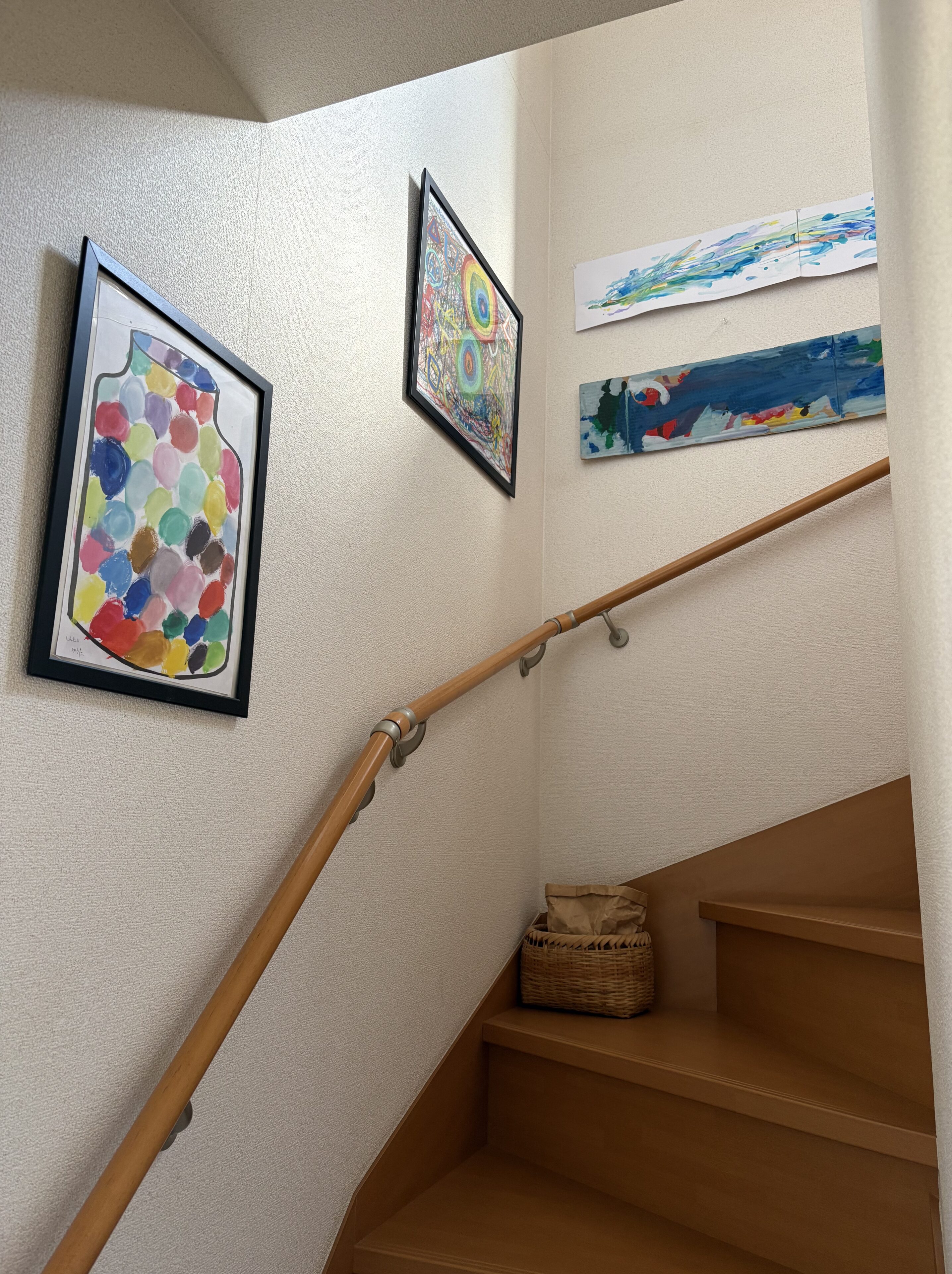 子どもの作品が増えすぎて困った時にするとよいこと「子どもギャラリー」わが家の場合