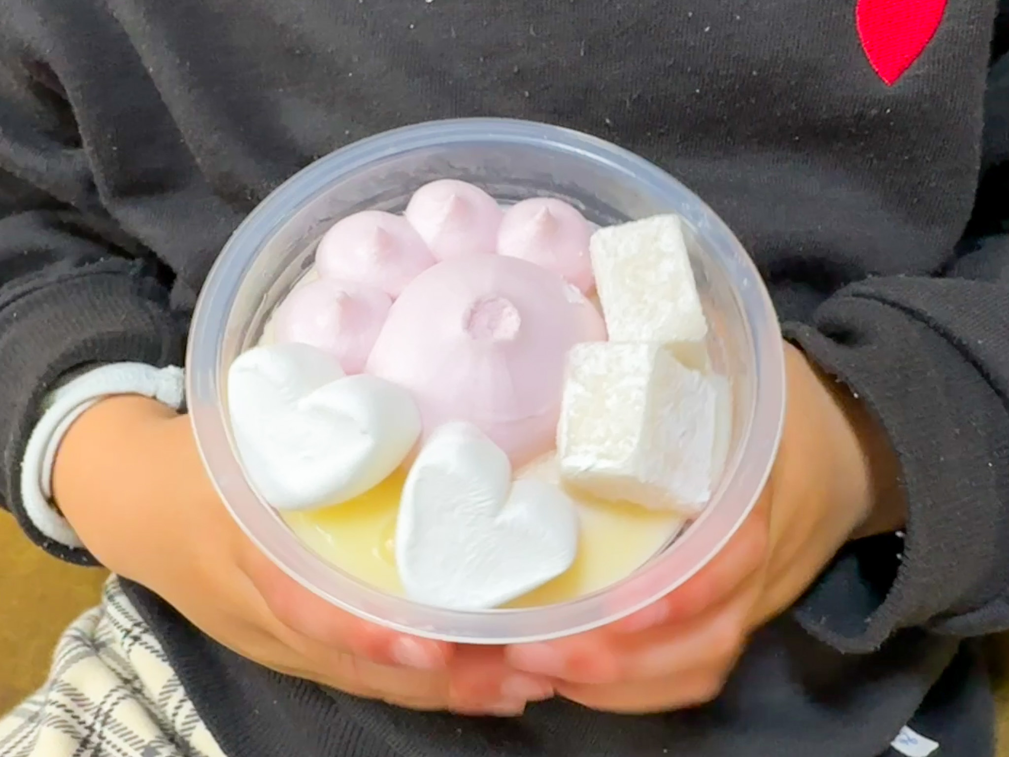 可愛さが反則級。セブンの「白くま」がリニューアル！