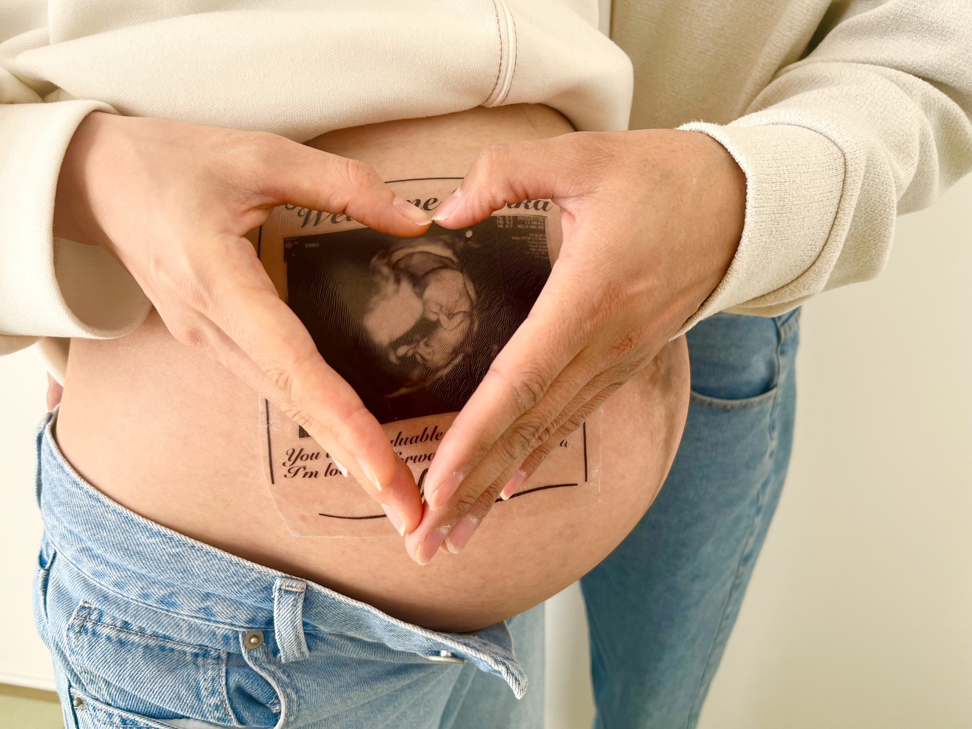 完全オーダー!我が子のエコー写真で作る「マタニティペイントシール」が可愛すぎた!