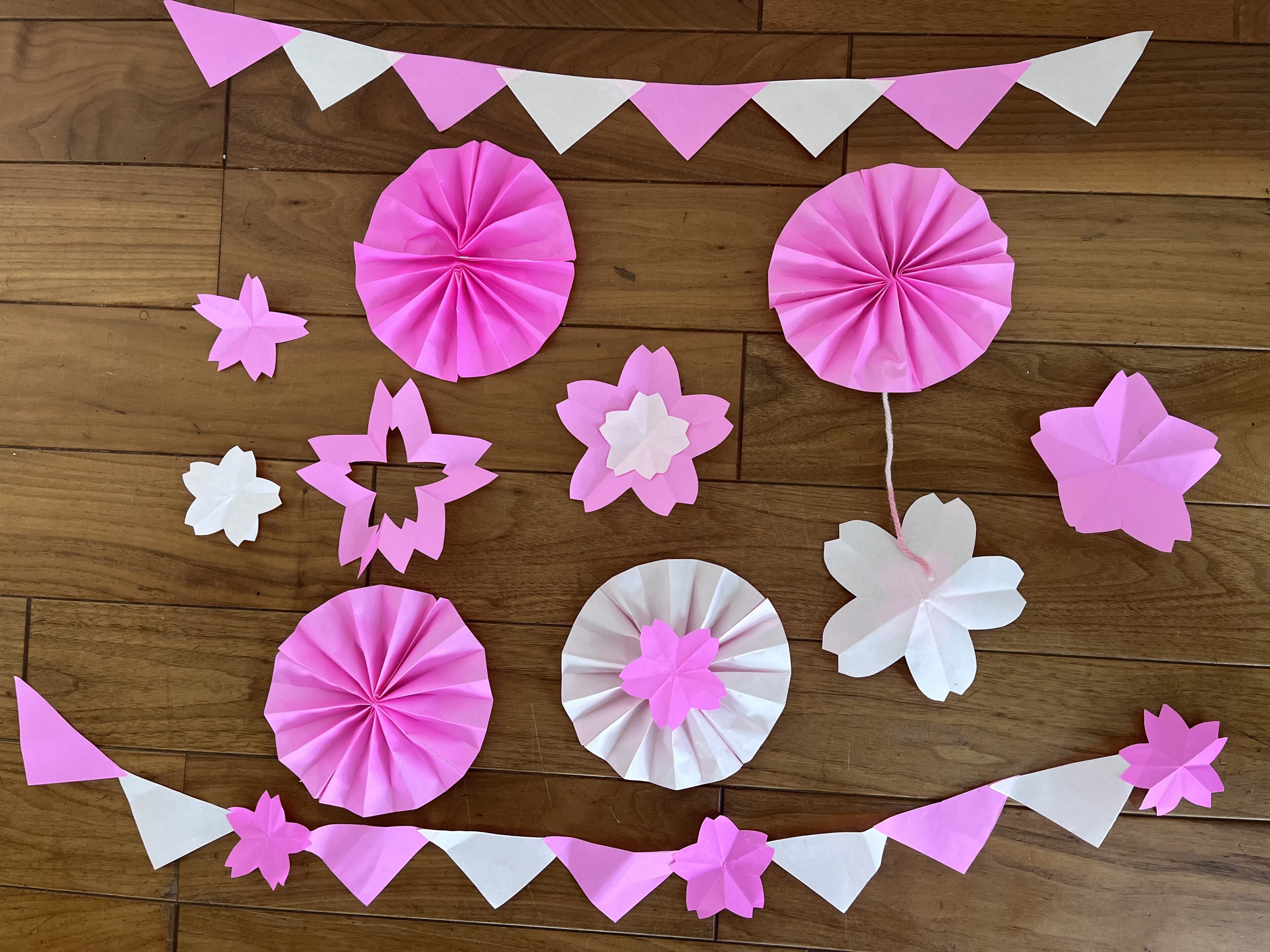 【入学卒園工作】折り紙で簡単！桜のガーランド