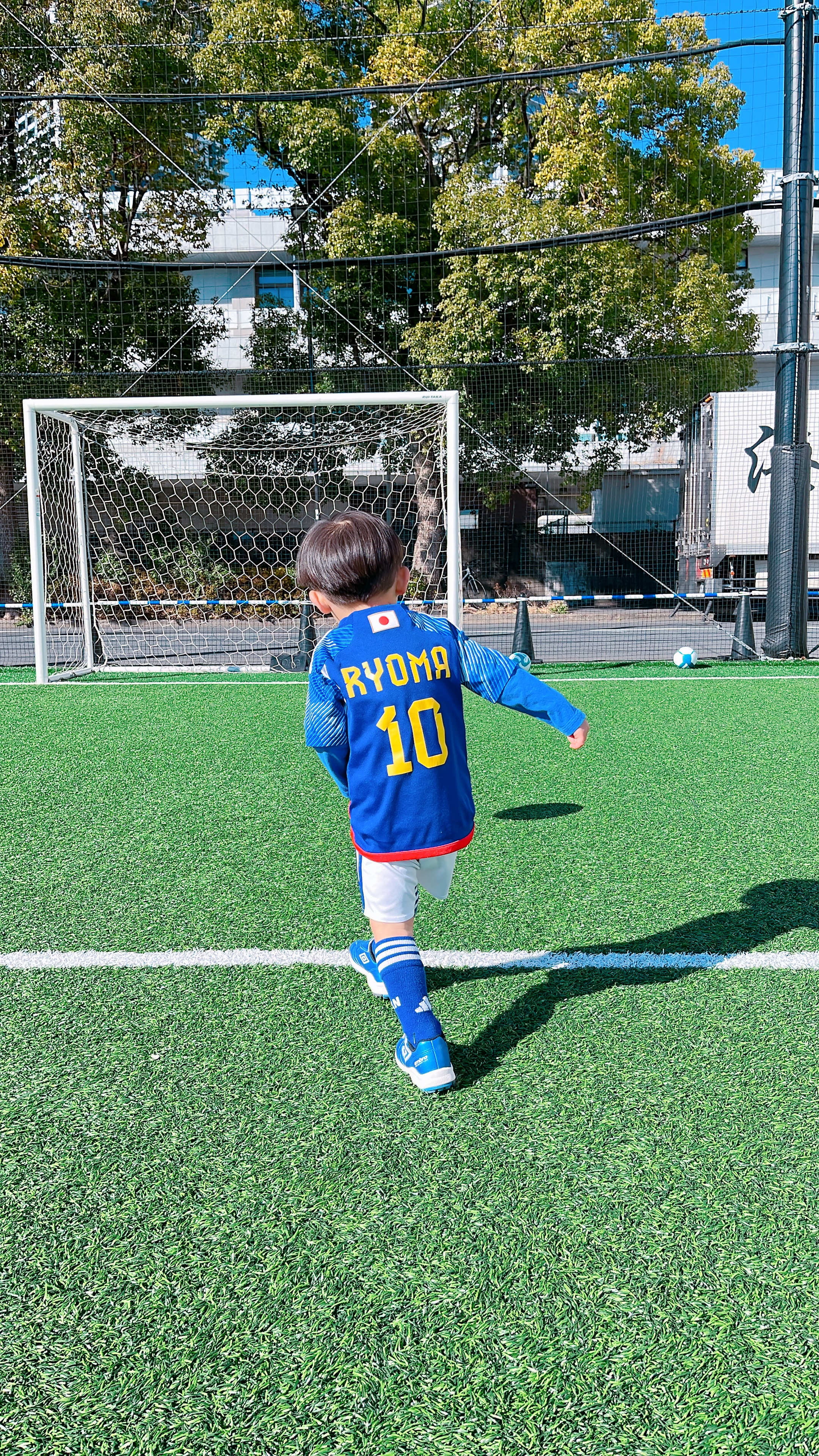 【体験レポ】レアル・マドリード晴海校の無料レッスンに3歳が参加！内容・雰囲気を正直レビュー