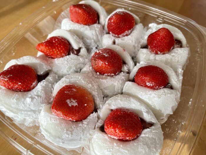 【コストコ】見つけたら即買い！新商品のいちご大福が想像以上だった！