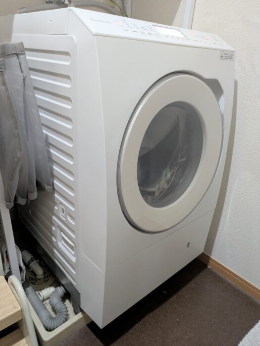 【大失敗】ドラム式洗濯乾燥機が脱水できない…原因はまさかの台拭き