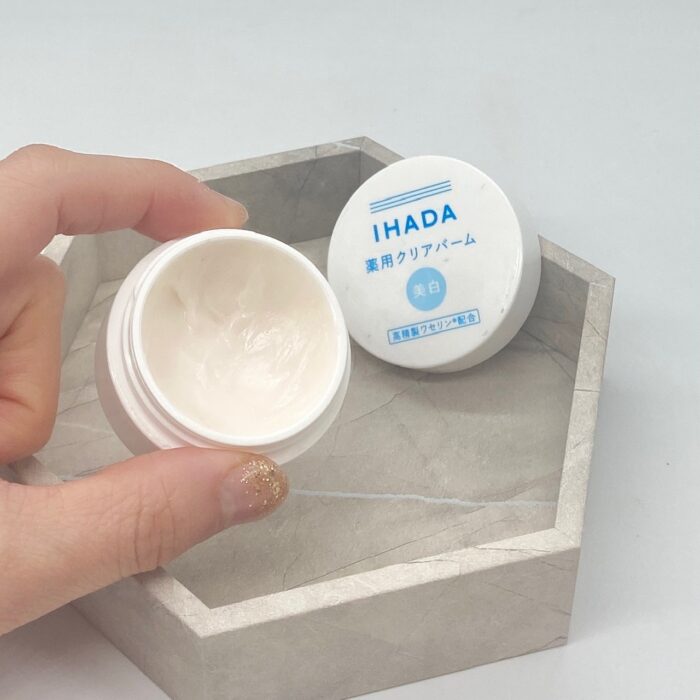 【1つで3役のお守りバーム】肌を保護してうるおい密封！肌荒れを防ぐ！シミを防ぐ！