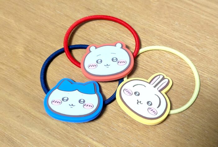 【セリア】ちいかわのヘアゴムが100均で買えちゃった！こんな可愛いのにいいんですか！？