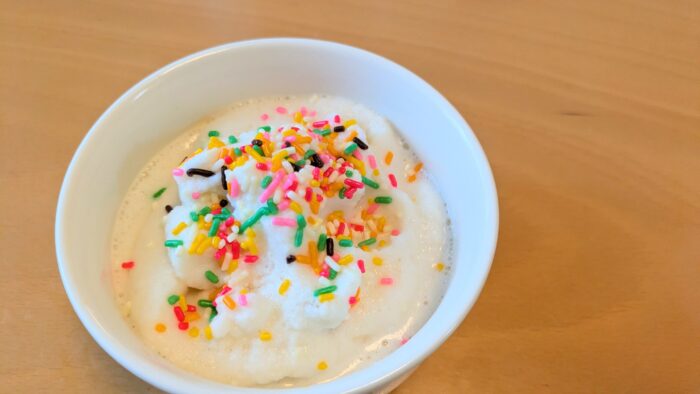 氷と塩でアイスができる！？子どもが大興奮した「フリフリアイスクリーム」