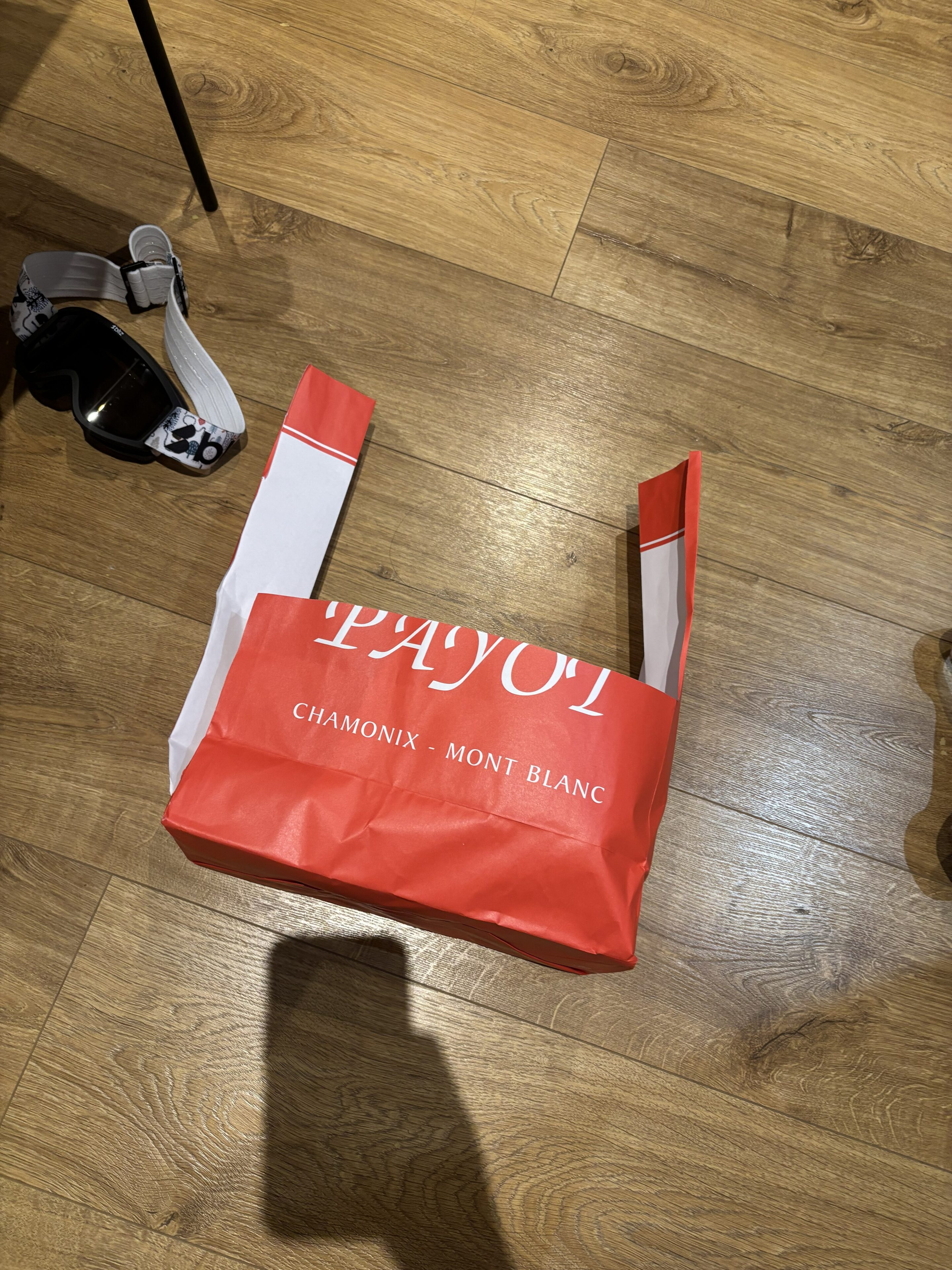 手提げ紙袋、もらったら必ずやって！子どもたち大喜びの即席美術館