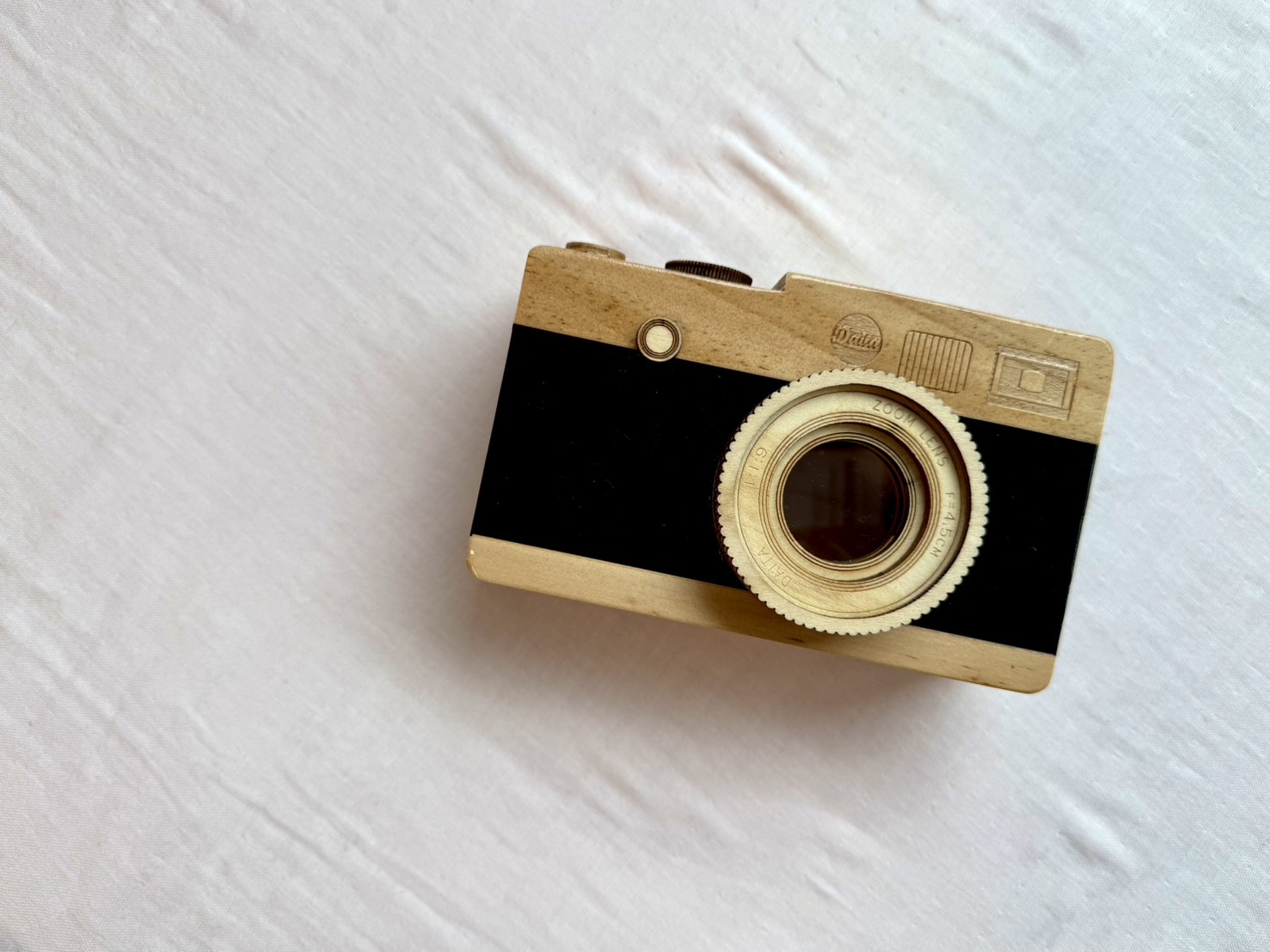 【なぜ!?】写真で必ず目をつぶる母の悲劇…卒園式・入学式で気づいた事実