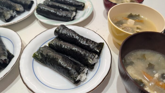 食欲ない時も4人兄弟爆食！「簡単に量産できる朝ごはん」公開