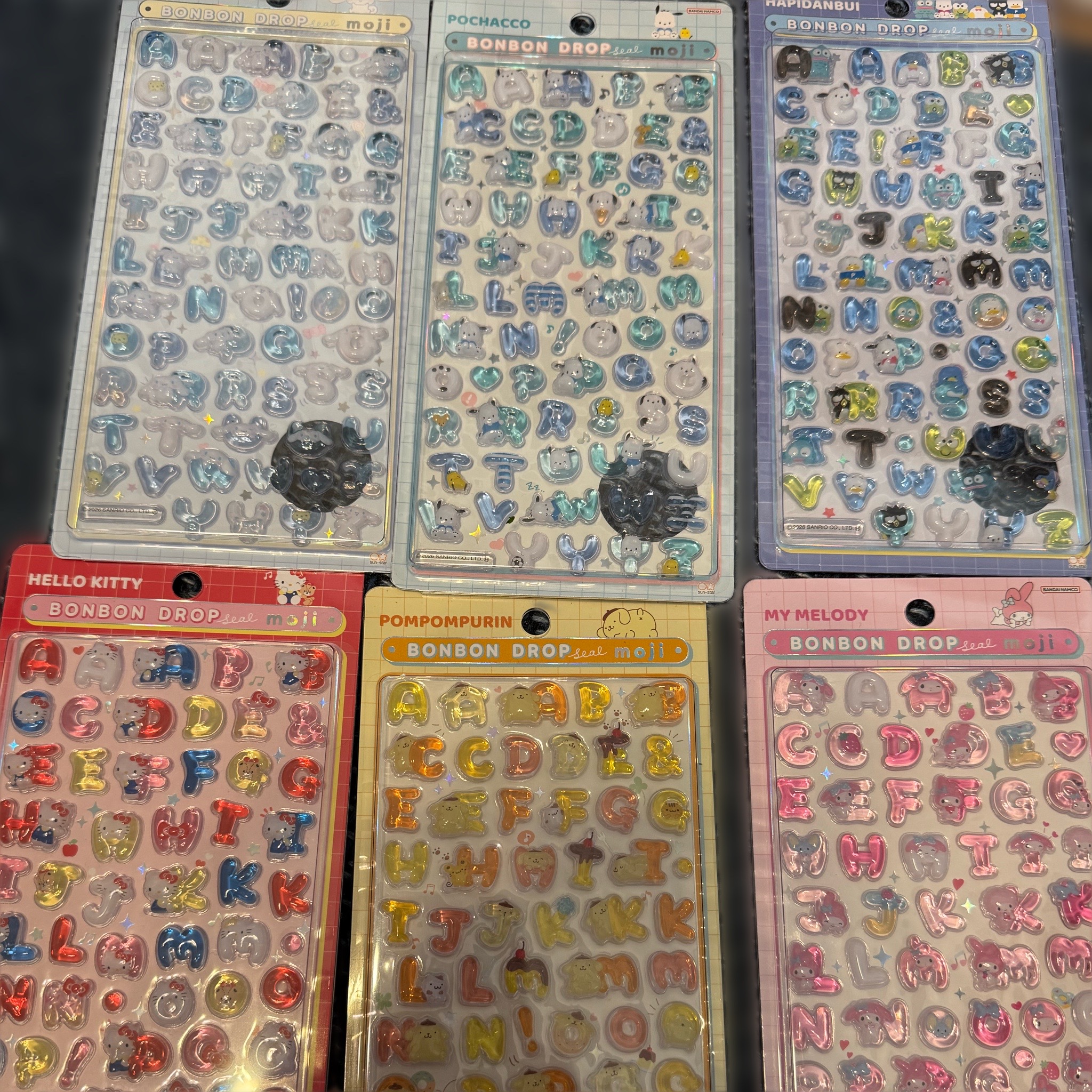 シール帳だけじゃもったいない！ボンボンドロップシールをキーホルダーに！