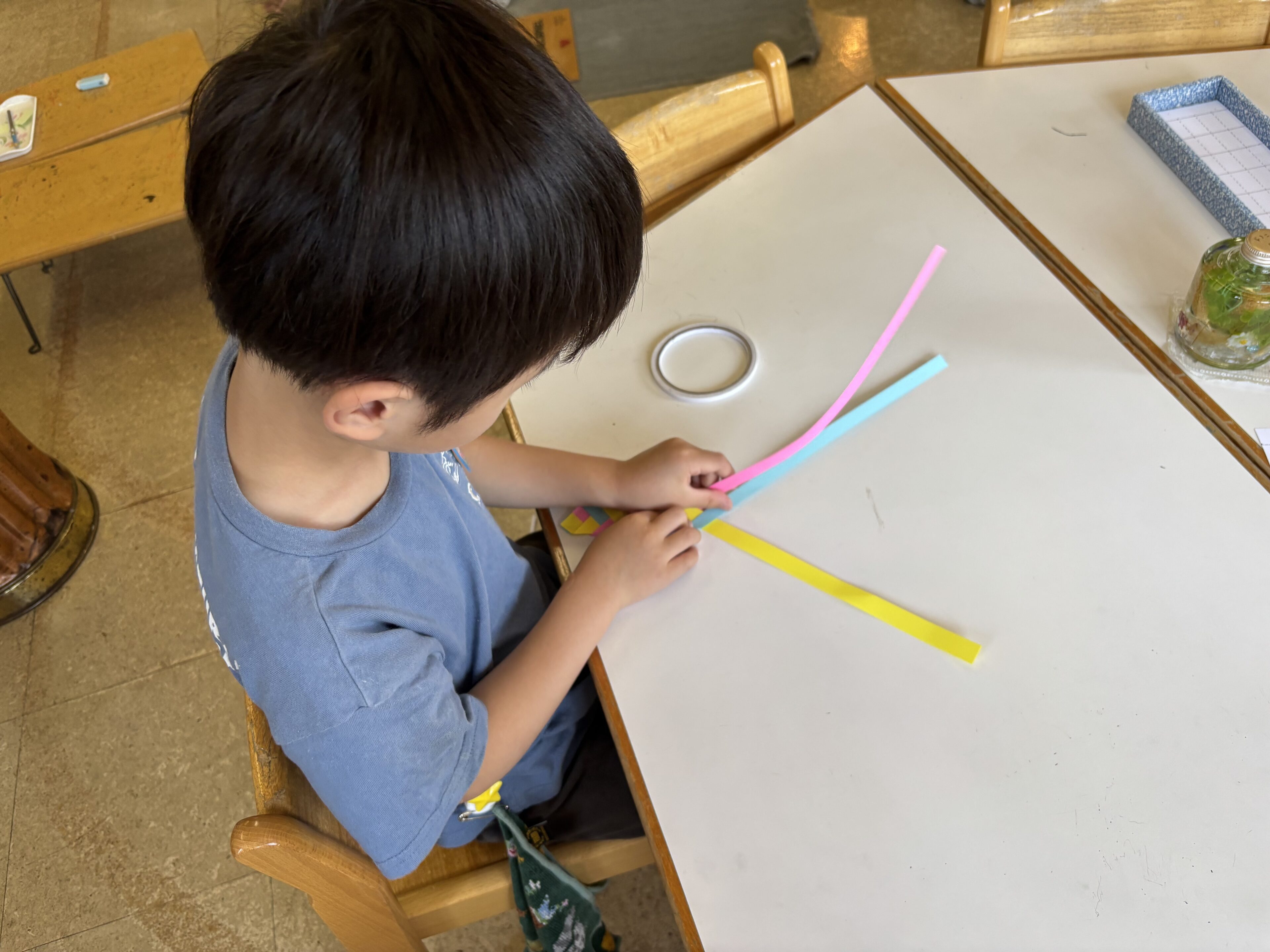 夢中になって指先を動かす！おうちで楽しむ“あむあむ遊び”
