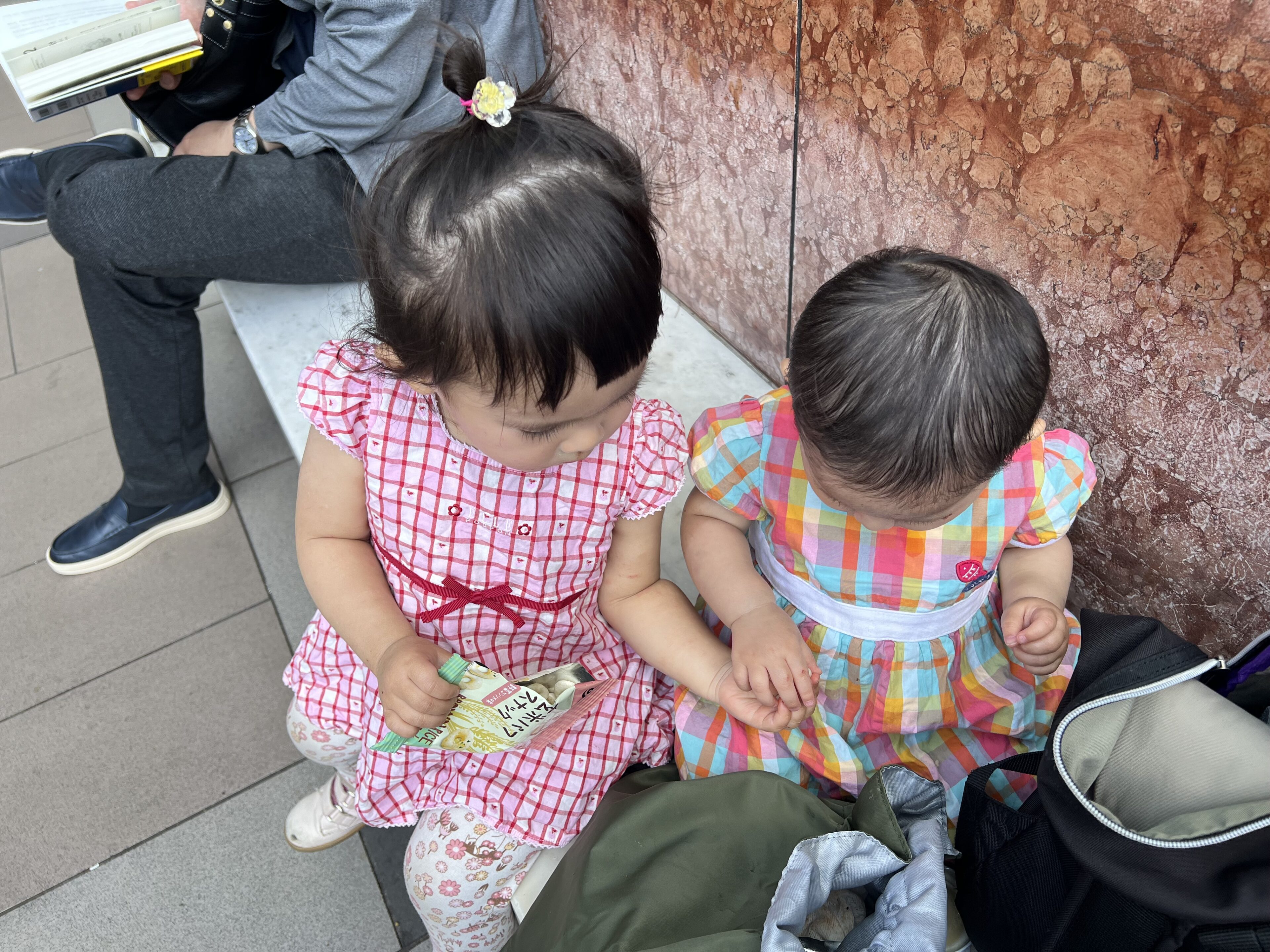 休日は基本ワンオペ！1歳＆2歳姉妹との“リアルすぎる”休日スケジュール