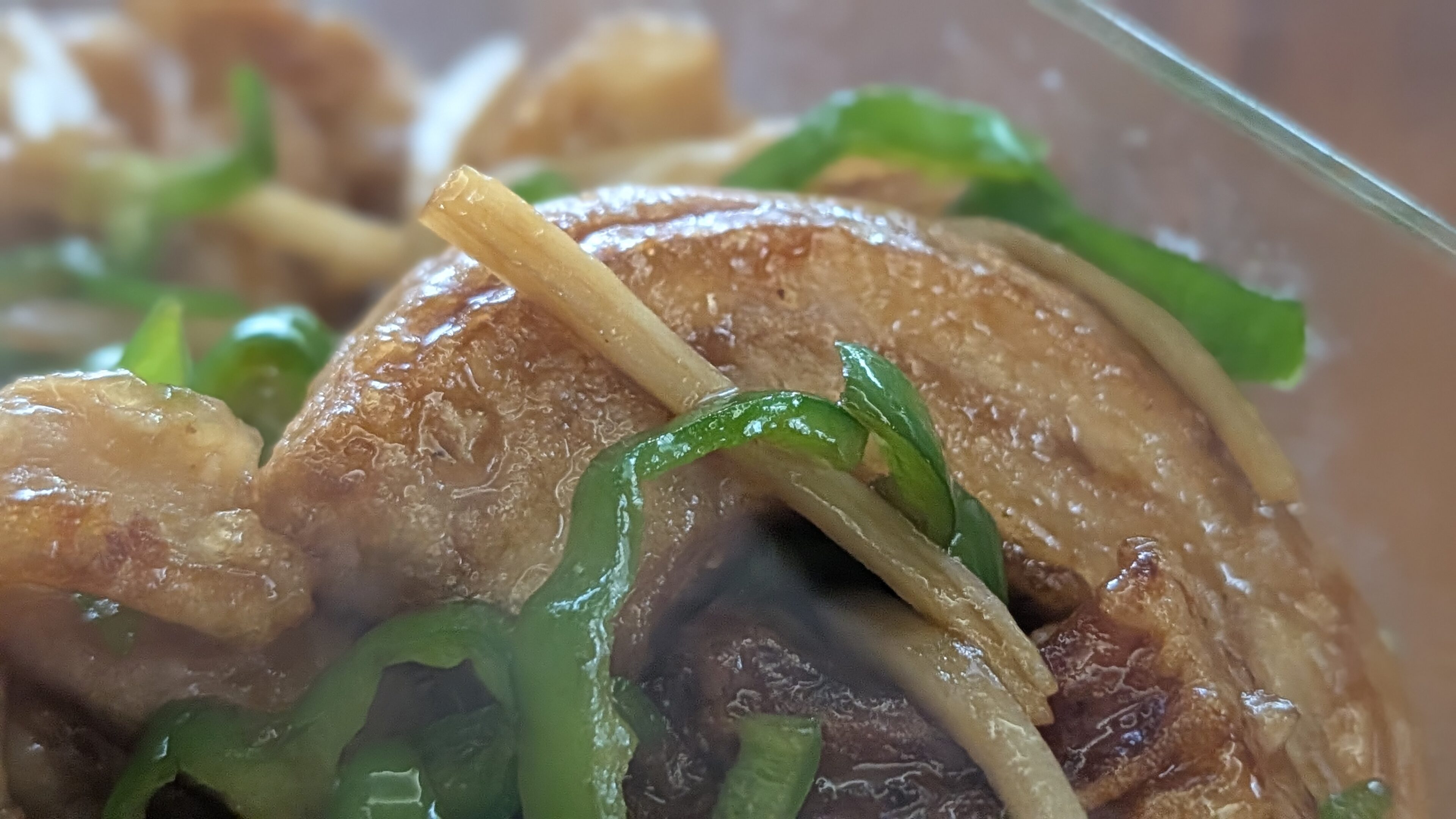 寺で食べた車麩チンジャオロース…作ってみたら美味しすぎた【レシピ公開】