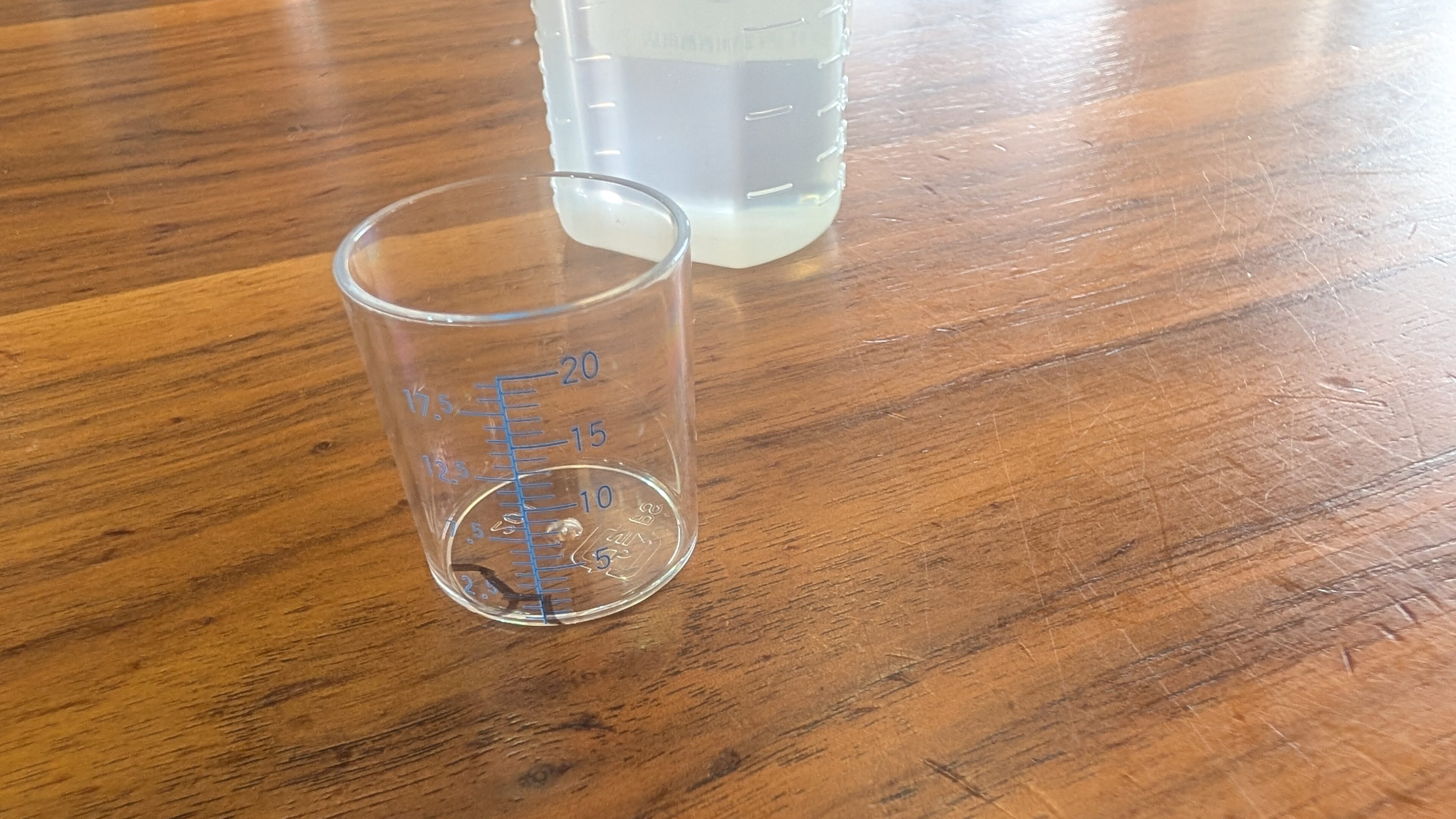 「水薬のカップ捨てないで」調剤薬局で言われて驚いたこと