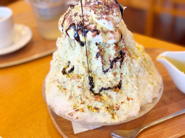 ファミレスのふわふわかき氷を食べ比べ！ココス・デニーズ・ジョナサン徹底紹介【2026年最新】