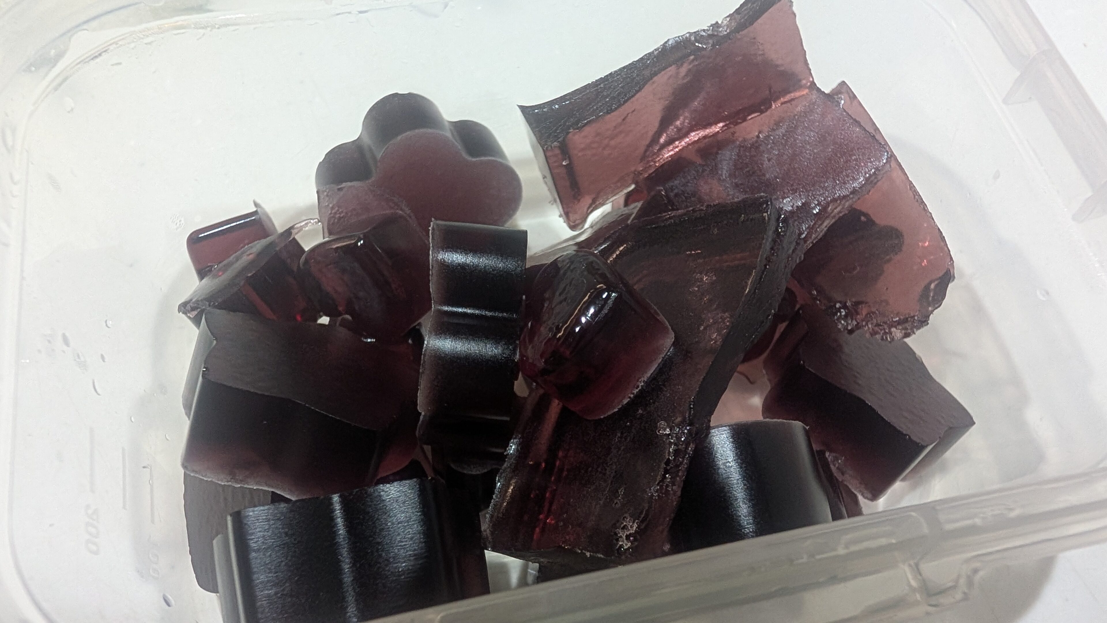 グミとアイスを手作りしてみたら…市販のお菓子の偉大さに気付いた話