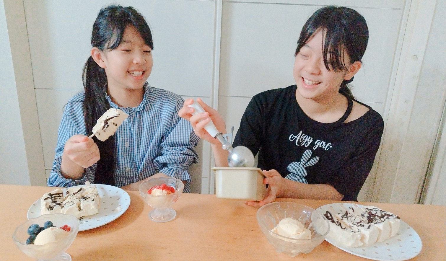 材料はたった3つ！15分でできる簡単すぎるバニラアイスでアイスパーティ