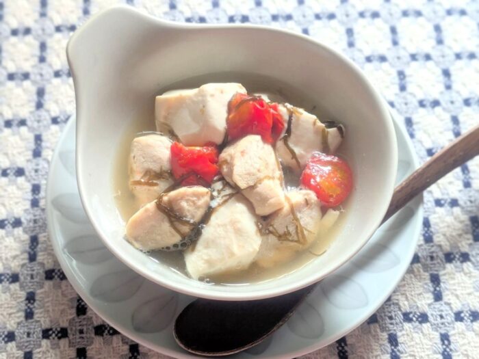 余力1パーセントでも作れる!「ささみともずくの湯豆腐」
