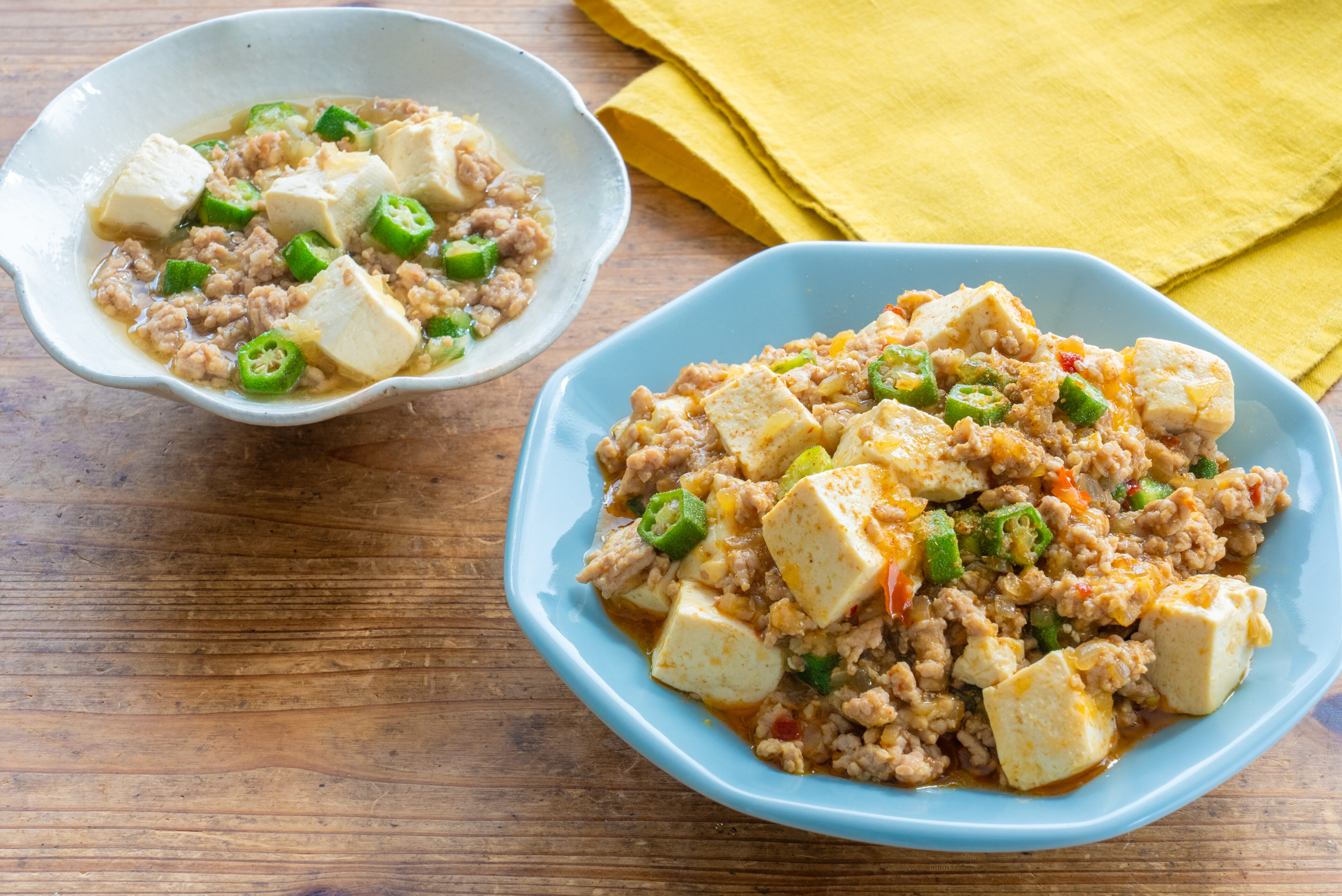 ワンパンレシピ！子どもはやさしい味、大人はピリ辛「オクラの味噌麻婆豆腐」【ぐっち夫婦の取り分けレシピ】