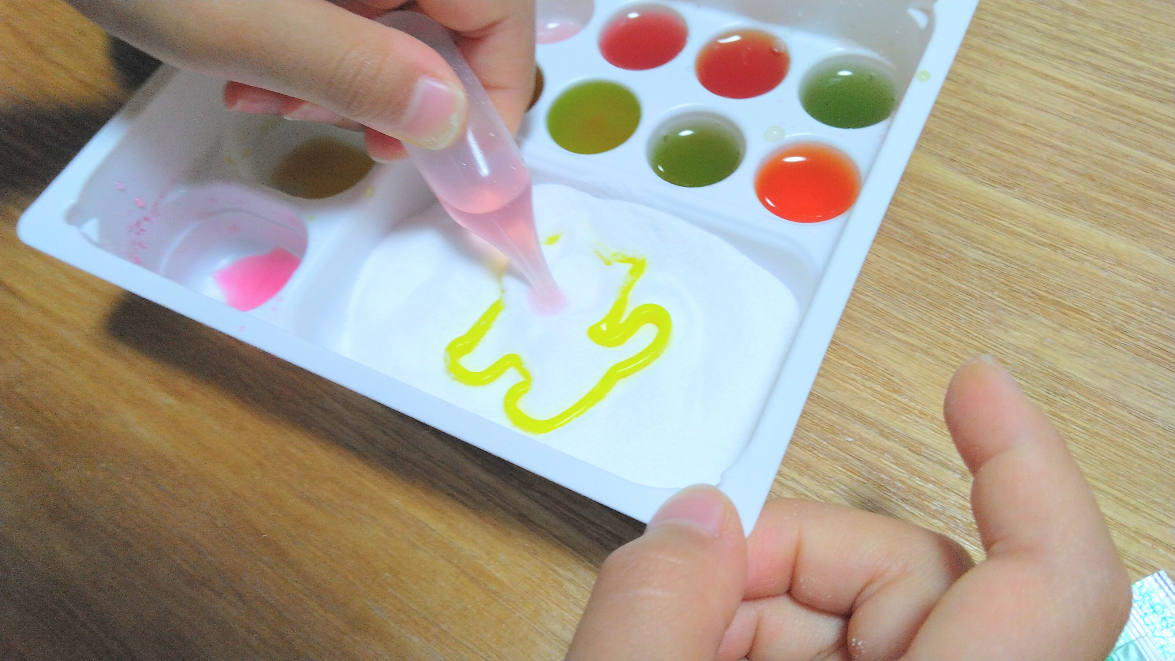 「夏風邪のおとも」に選んだ216円の知育菓子。親子で大ヒットした体験談