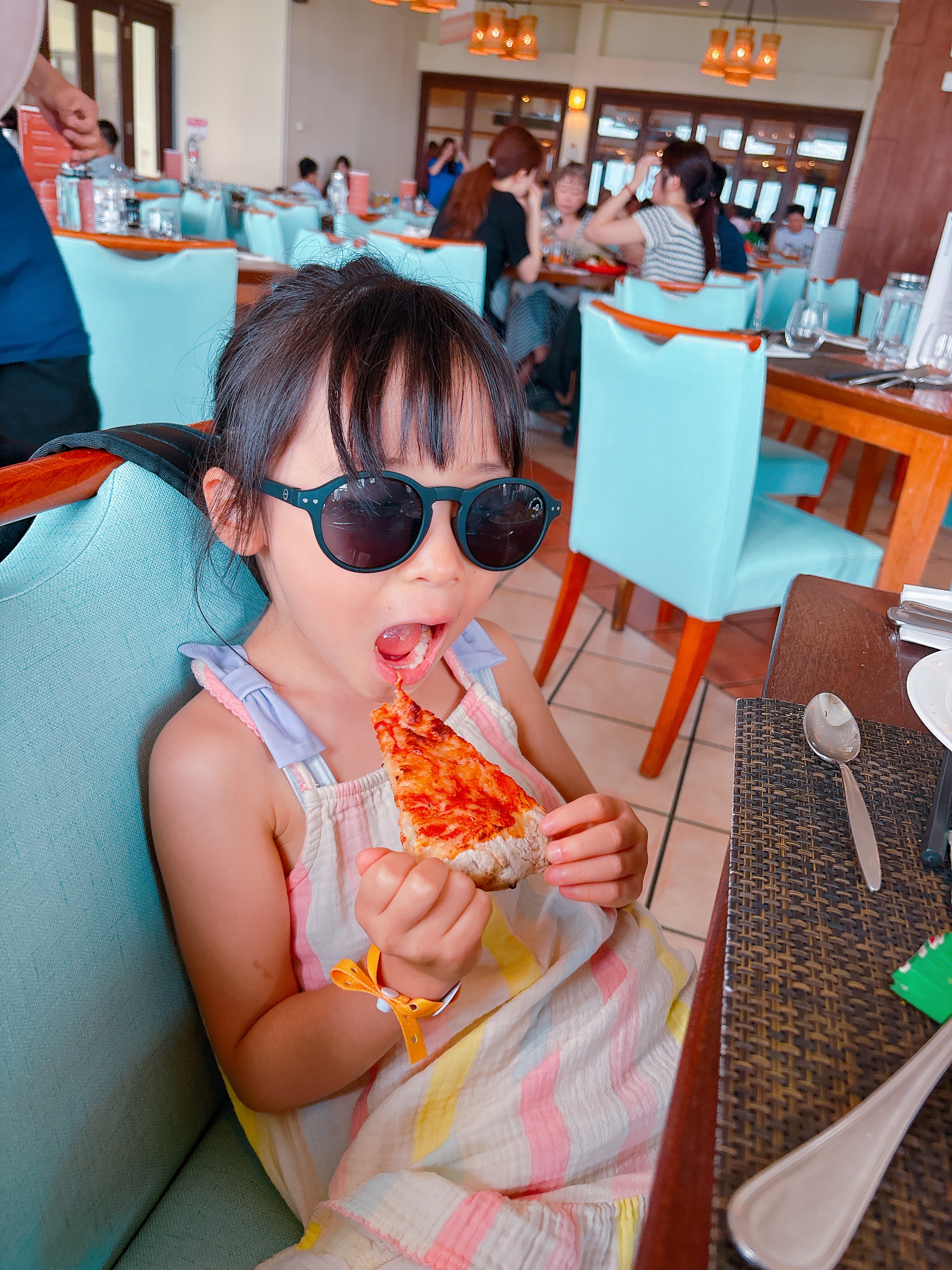 【涙腺崩壊】食べ残した子に父親がした“まさかの行動”に涙…海外動画に学ぶ怒らない教育の本質