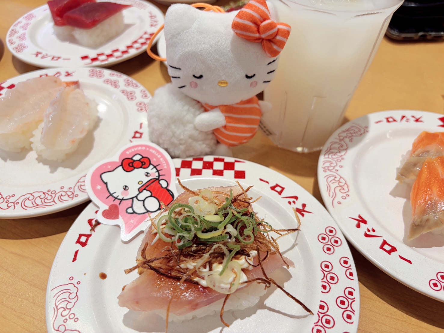 7/29スタート!スシロー×ハローキティ「KAWAUMA HELLO KITTY」で限定グッズをゲットせよ!