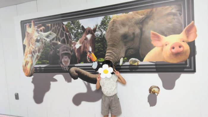 【羽田空港】工事中だけのトリックアートに、6歳娘が大喜び