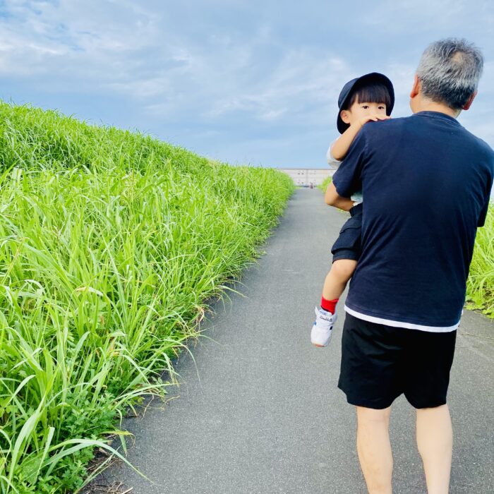 実家はラクできる？帰省して考える～親の高齢に伴った疲労【お金・食事・子守】～