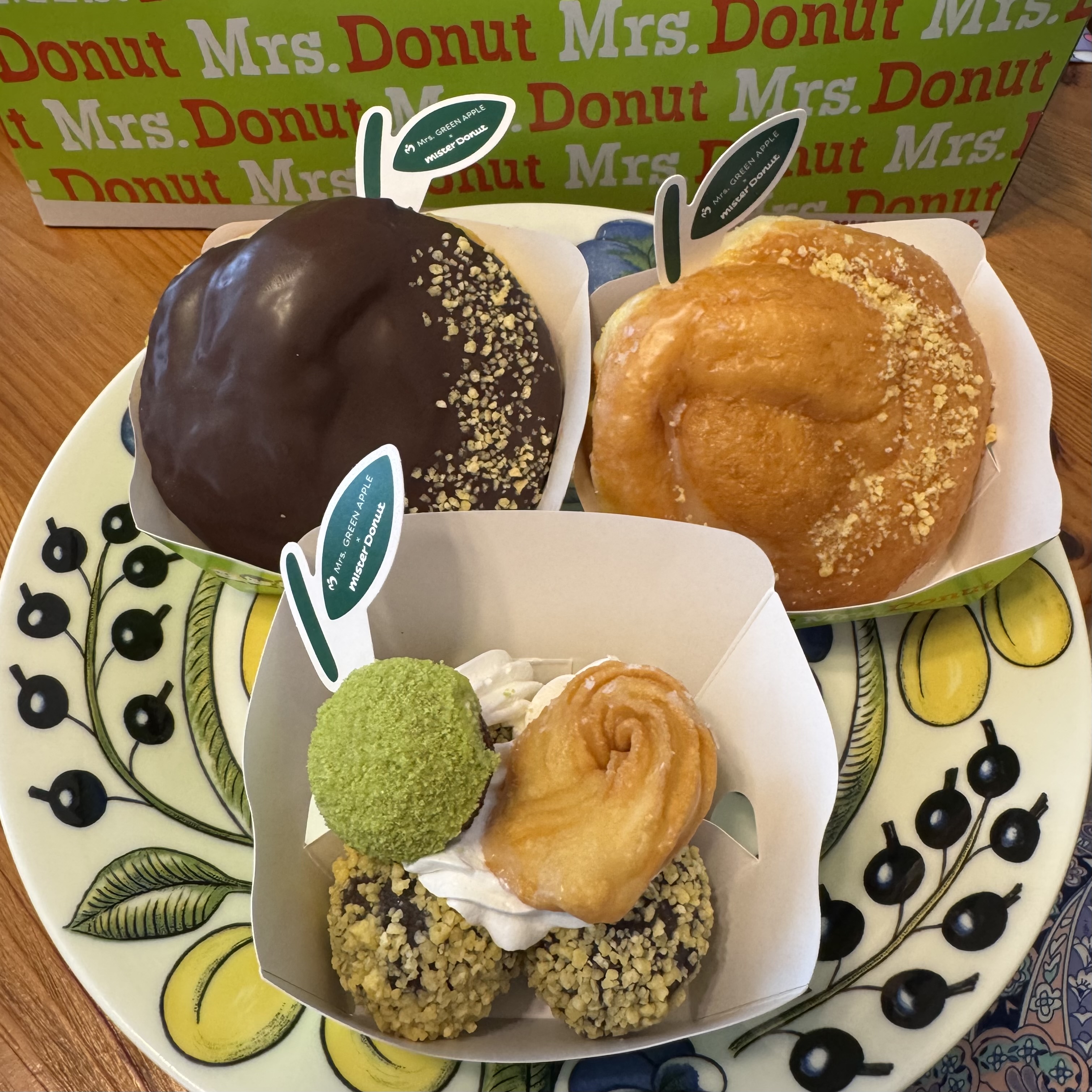 【ミスド×Mrs. GREEN APPLE】コラボドーナツを先行販売で購入！正直レビュー＆店頭販売情報