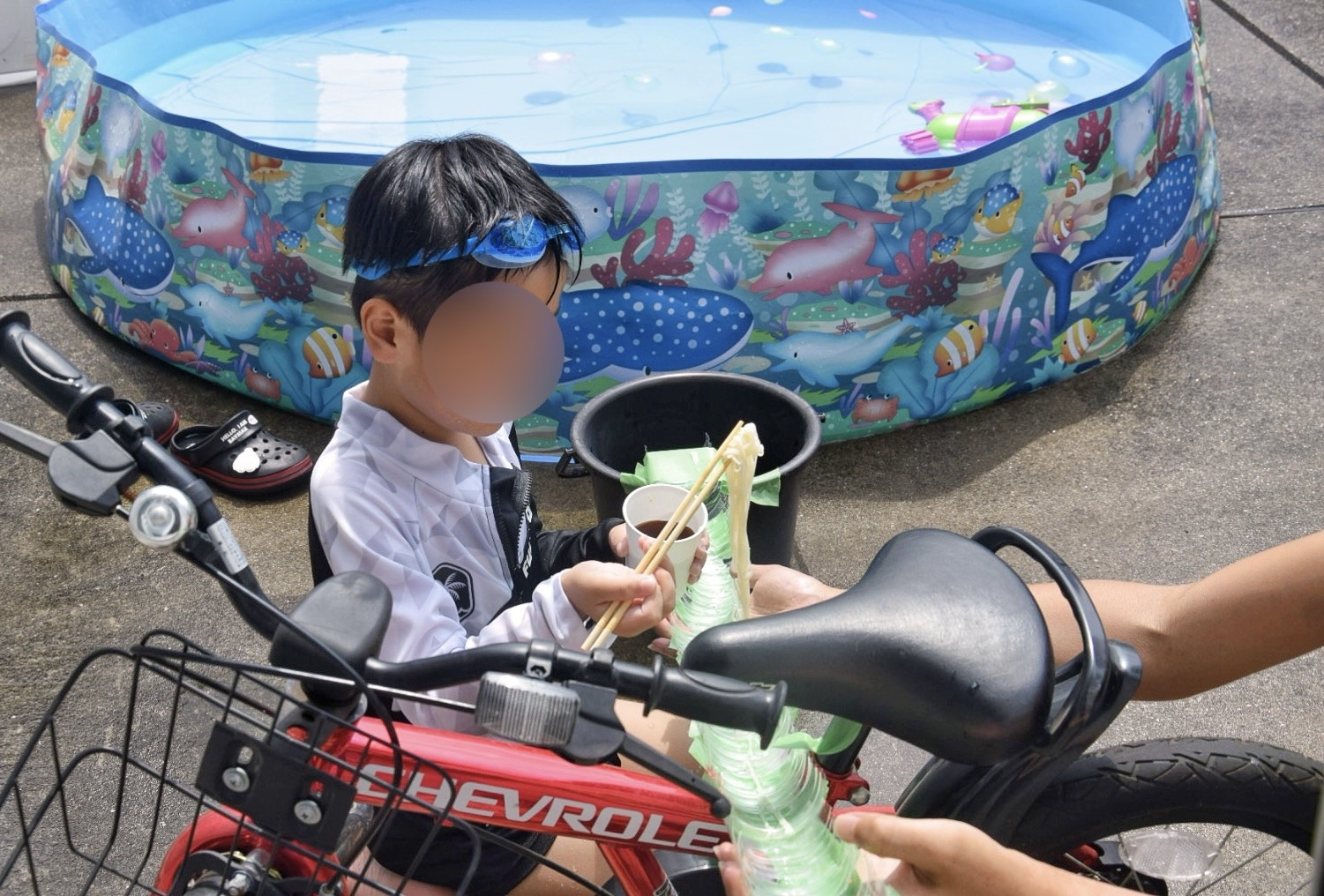 流しそうめん機は買わない!ペットボトル7本でカンタンに制作してみた