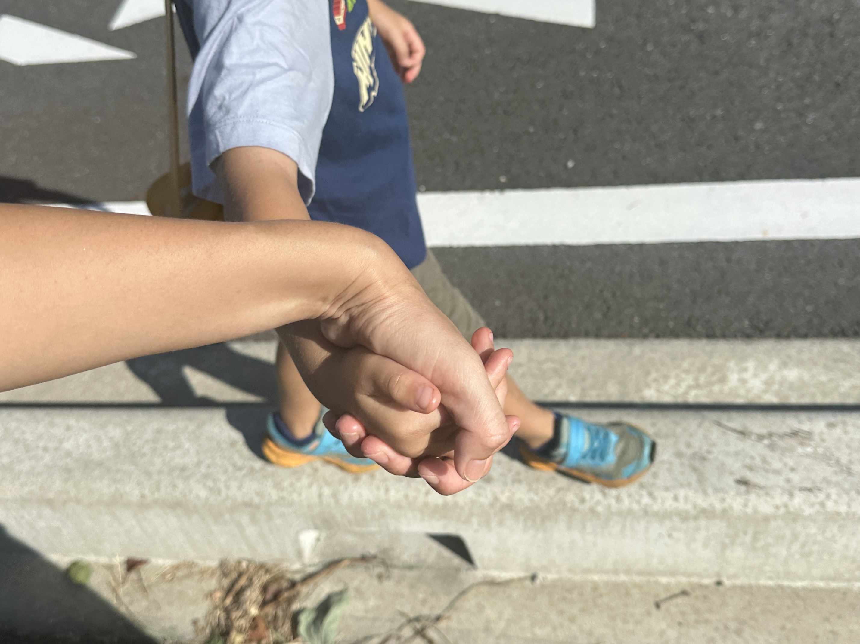 「あー疲れた」私のひと言で5歳息子がとった行動に思わず涙