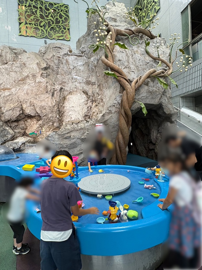 雨の日の子連れお出かけに!幼児も小学生も楽しめる無料スポット「東京都水の科学館」へ