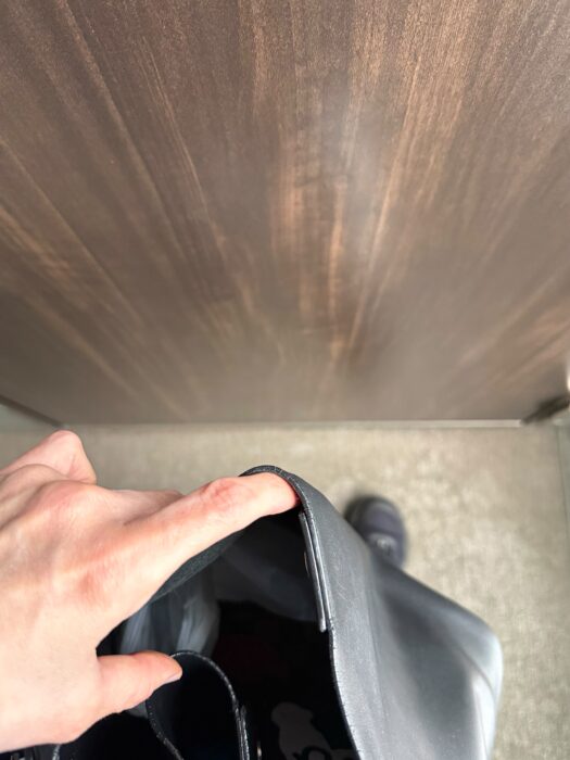 玄関先で鍵があるのに開かない！とんだ勘違いで翌日、実家にトンボ帰りした話