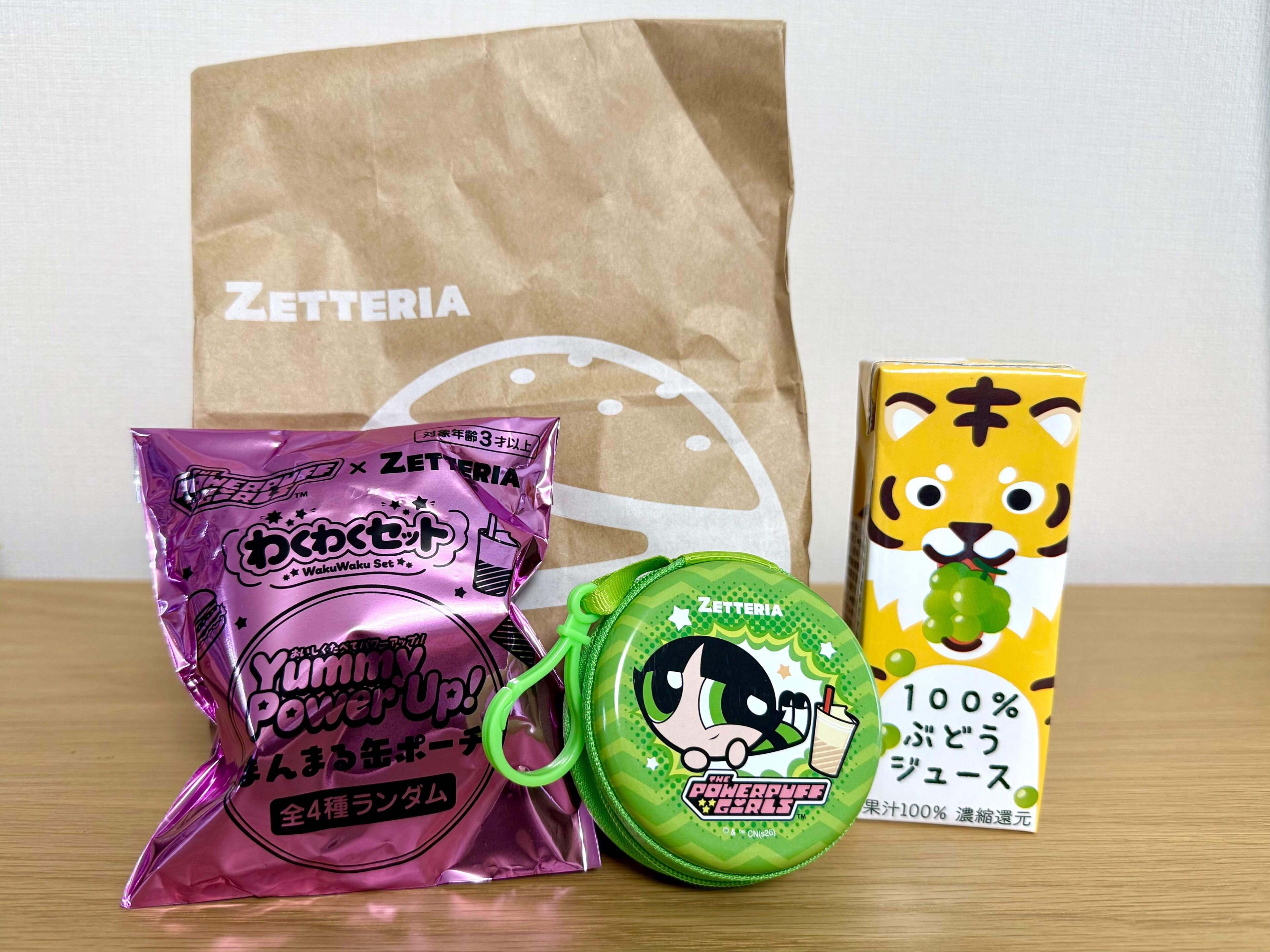 おまけの域を超えてる！ゼッテリアの「パワーパフガールズ」まんまる缶ポーチが激かわ＆実用的！