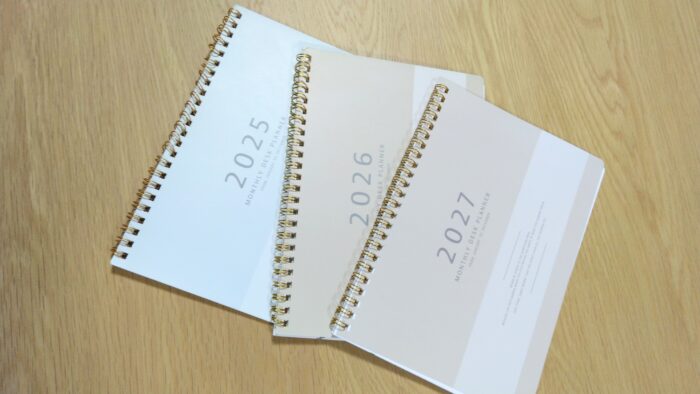 【DAISO】描く家計簿。3冊目に突入予定のリングカレンダー