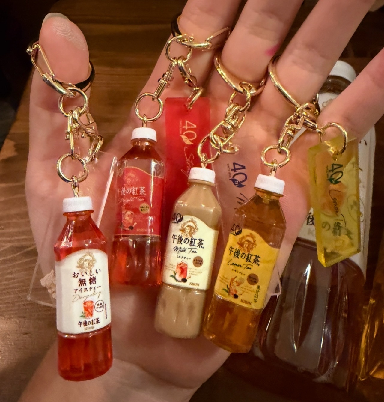 【無料】KIRIN午後の紅茶を買うともらえる「キーホルダー」が豪華すぎる！