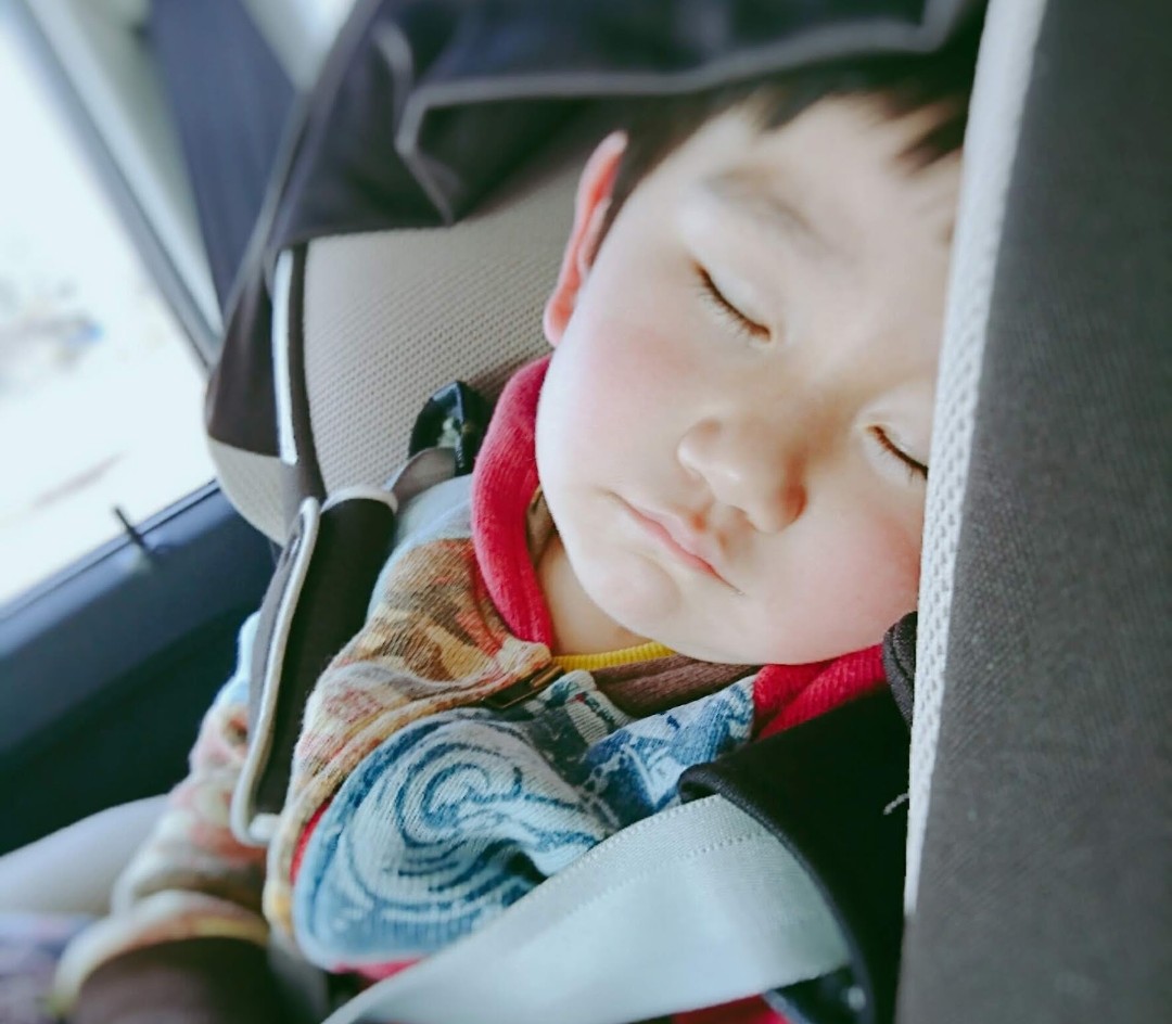 寝かしつけに毎晩2時間以上…あれから10年後の我が子の睡眠事情