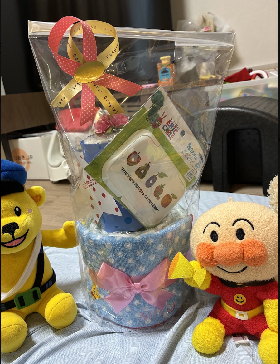 【出産祝い】もらってうれしかったのは「おむつケーキ」！ママ目線でおすすめしたいプレゼント